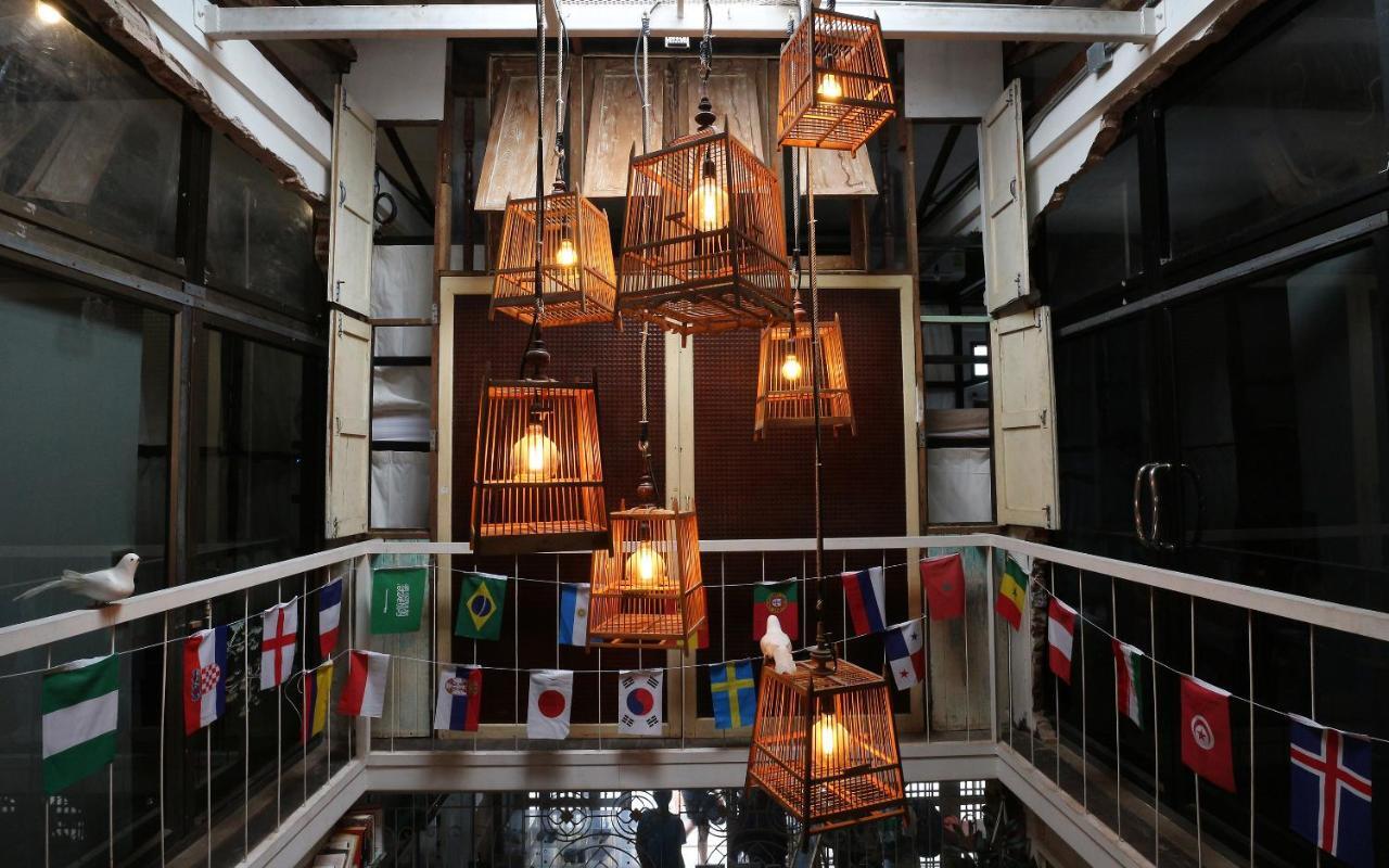 Nivas Siam Hostel Bangkok Bagian luar foto