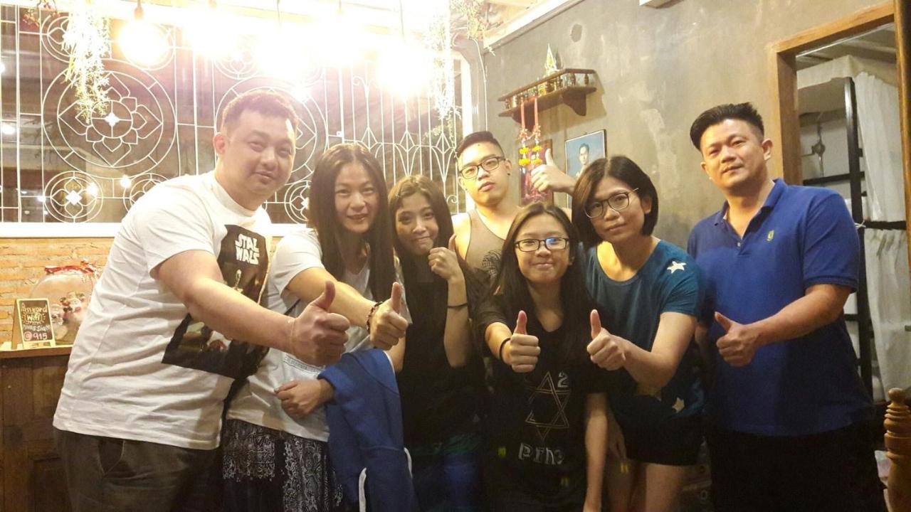 Nivas Siam Hostel Bangkok Bagian luar foto