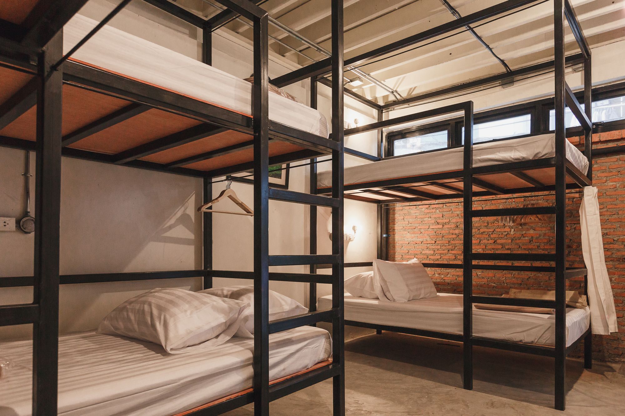 Nivas Siam Hostel Bangkok Bagian luar foto