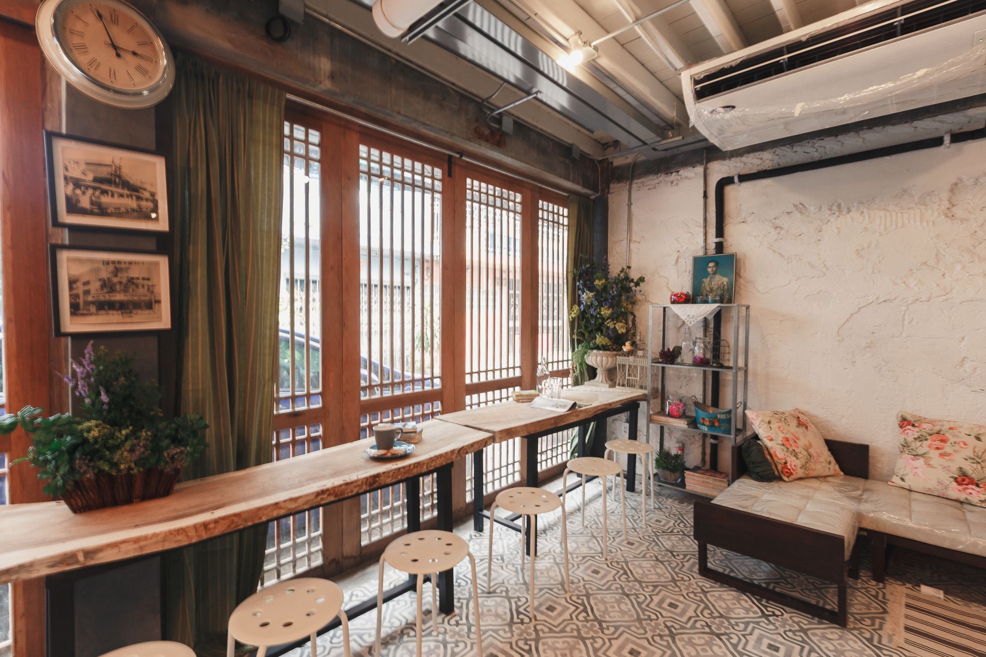 Nivas Siam Hostel Bangkok Bagian luar foto